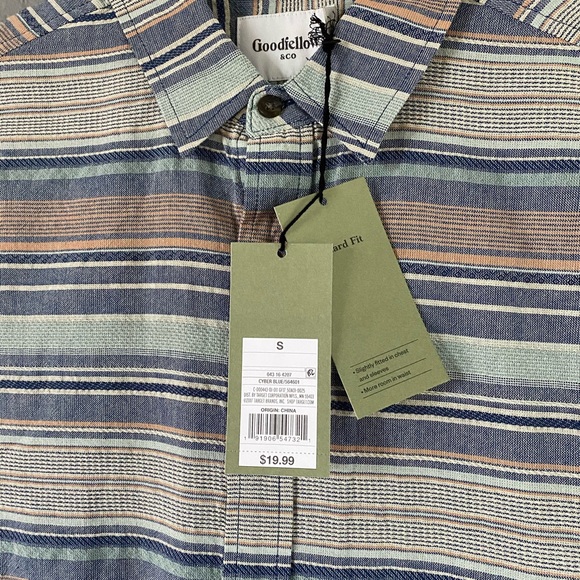 Goodfellow men’s size small button down - Picture 3 of 4